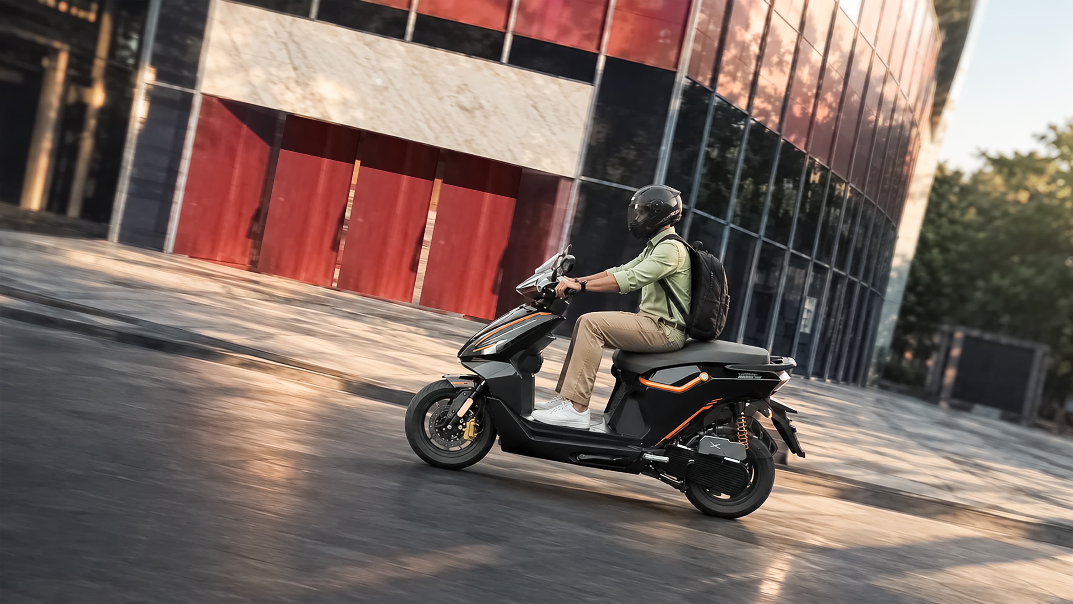 RIVOT scooter for long range riding