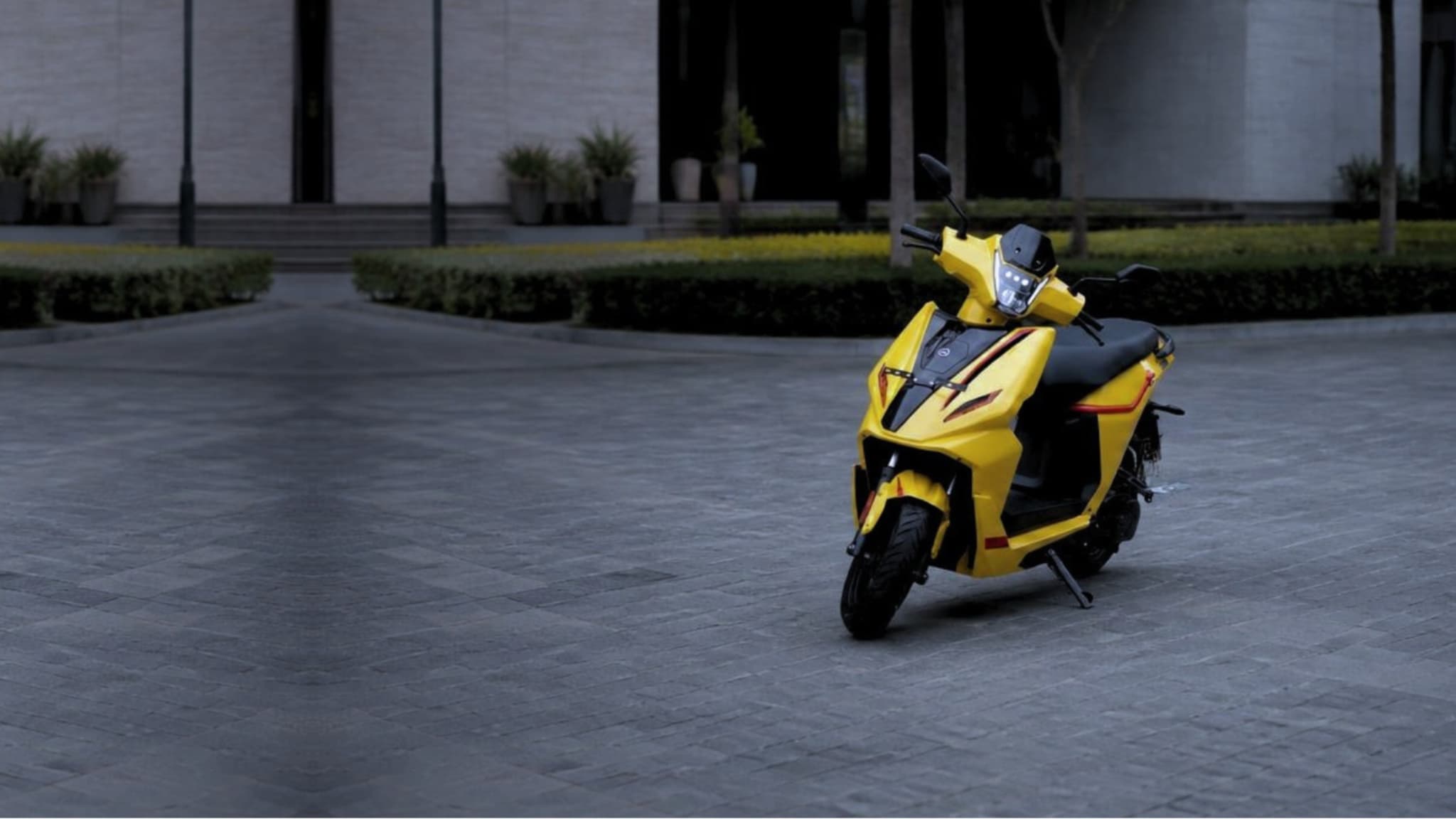 RIVOT NX100 Pro hero image 1